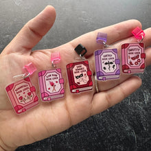 Load image into Gallery viewer, Kindle USB-C Dust Plug Charms