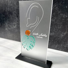 Load image into Gallery viewer, Monstera Leaf Earrings