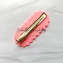 Load image into Gallery viewer, Scalloped Rounded Rectangle Clip Embellishment Blank