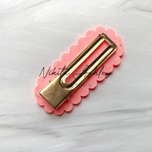 Load image into Gallery viewer, Scalloped Rounded Rectangle Clip Embellishment Blank