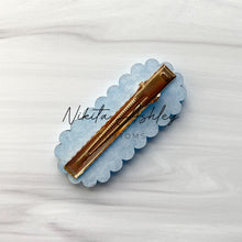 Load image into Gallery viewer, Scalloped Rounded Rectangle Shaker Clip Blank